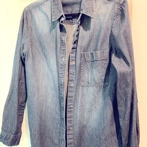 🎉SALE🎉Banana Republic Vintage denim shirt Large